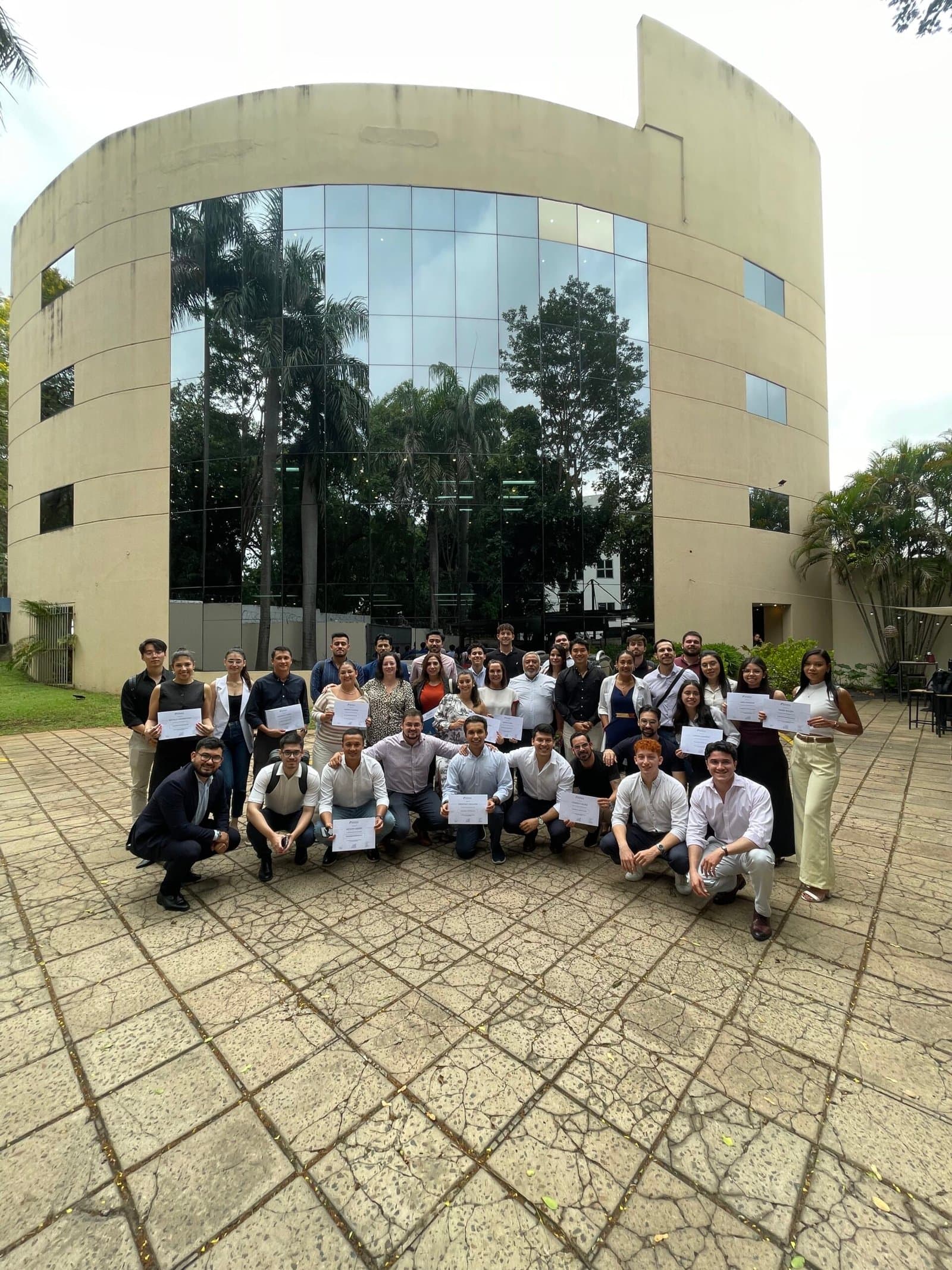 Capacitación en Finanzas Personales con Benito Barros